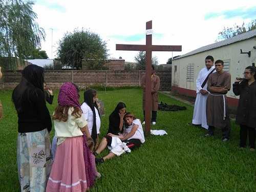 Gracias y bendiciones a todos los q participaron en el Vía Crucis. Capilla Virgen de Guadalupe- barrio Los Troncos