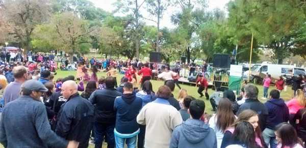 LA TARDE  en el Parque de la Agricultura, con toda la diversión y la mejor música joven disfrutaron con amigos y en familia
