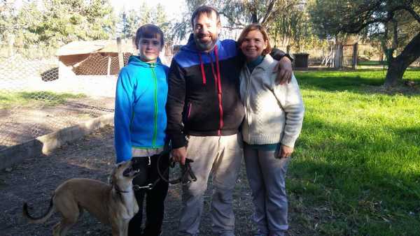 AEPA ESPERANZA informa Kary otro animal del refugio fue adoptada por una flia mira las fotos