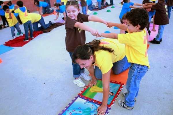Proyecto municipal “Mamás en Movimiento” en la Escuela Nº 319
