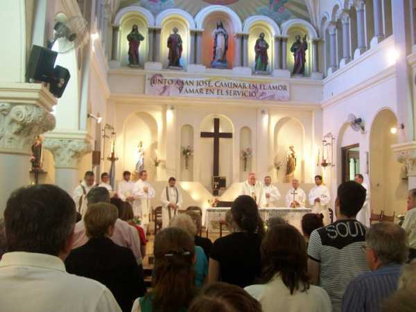 El Equipo Pastoral y el Cura Párroco de la Parroquia San José convocan a la Asamblea Parroquial 2017.