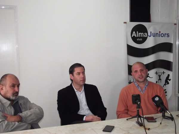 El Club Alma Juniors, pionero con un Programa de Cardio-protección