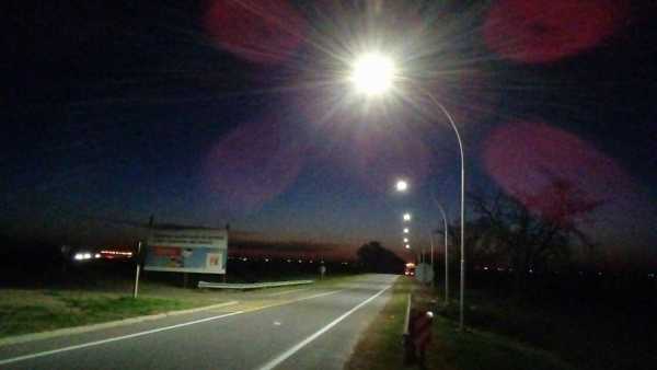 PROBARON ESTA NOCHE NUEVA ILUMINACIÓN DE ACCESO A SAN JERÓNIMO DEL SAUCE 