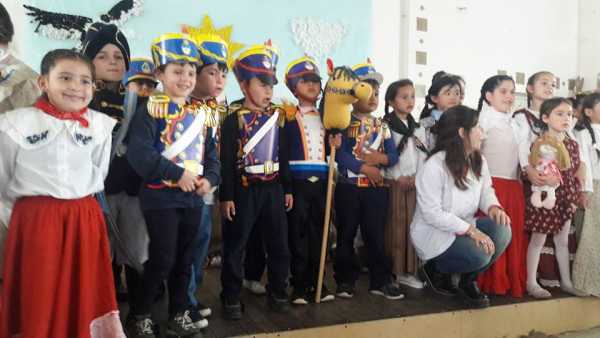 En las escuelas se  desarrollaron actos homenaje a San Martín