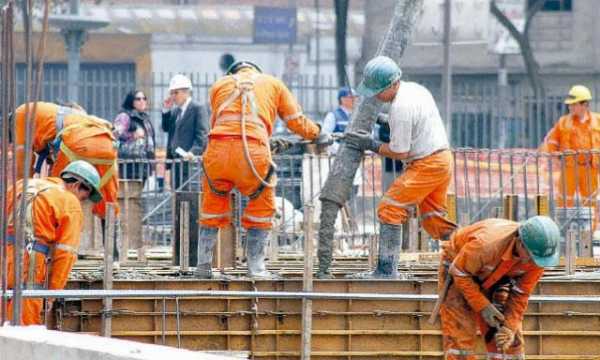 Informe de la Bolsa de Comercio Evolución del empleo en la provincia de Santa Fe 1996 y 2016,