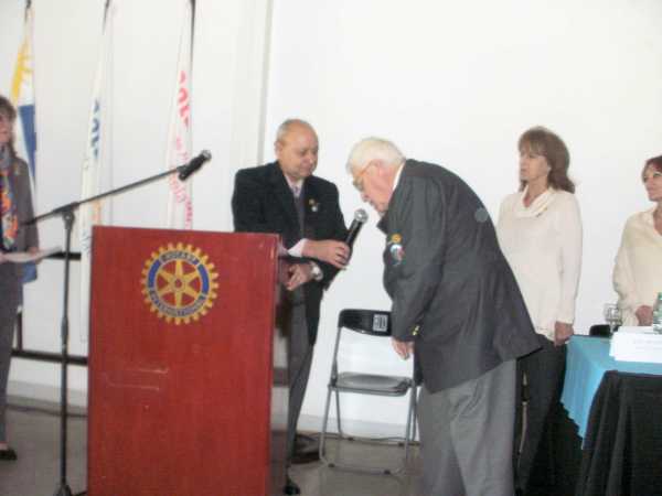 Este martes en Esperanza visita oficial del Gobernador de Rotary Club Internacional Henry Van Der Spoel
