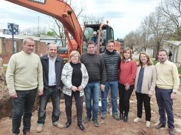 “Son obras importantes que se logran trabajando entre muchos, una forma de hacer que hay que garantizar” expresó Ana Meiners.