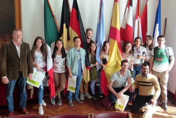 La Intendente de la Ciudad recibió a estudiantes de intercambio que llegan a la Universidad Nacional del Litoral y permanecerán seis meses en la ciudad