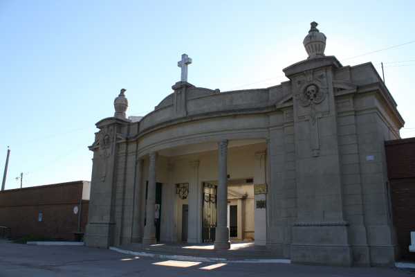 Nuevo horario para el Cementerio