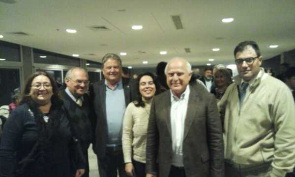 Gobierno Provincial agasajo a la flia de jorge Paravano con motivo Dia del Periodista