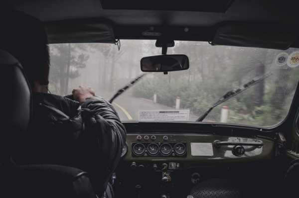 ARTICULO IMPORTANTE Consejos de seguridad para conducir con lluvia intensa