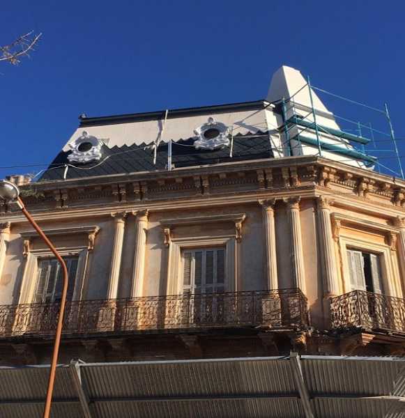 Se va respetando con la terminación del techo del edificio Restauración y Puesta en Valor del Palacio Stoessel 