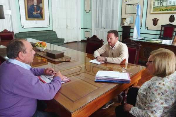 El Gobierno de la Ciudad en diálogo con Rio Salado por las obras de cloacas.