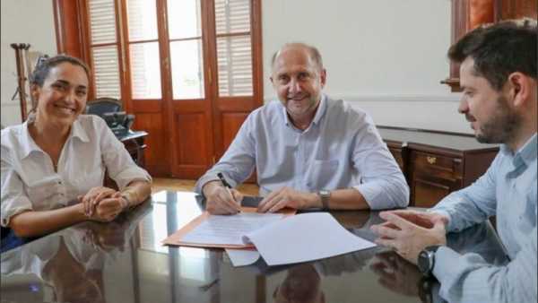 Sta Fe prohíbe el uso de pirotecnia para eventos públicos ,Omar Perotti firmó decreto