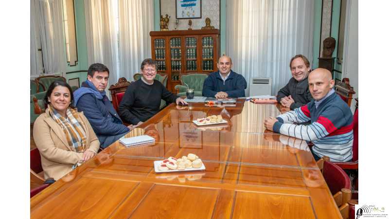 El intendente recibió a los concejales electos y los invitó a “trabajar juntos por el bienestar de los esperancinos”