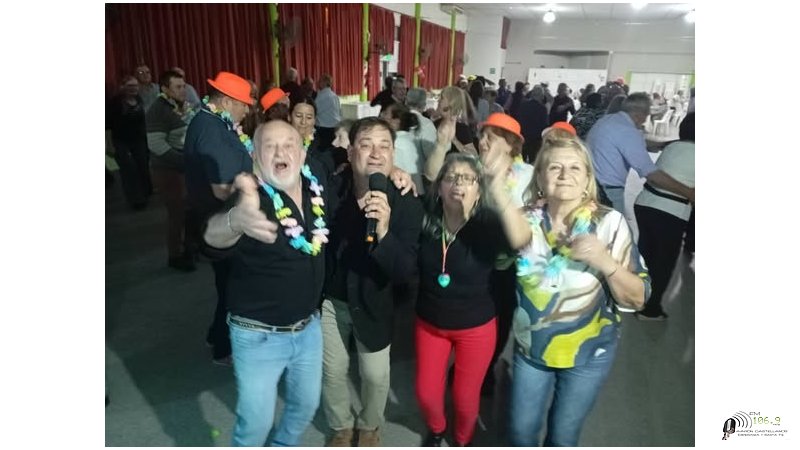 Asi festejo Dario Piñero Gustavo Cheirano Gastronomia Luciano imwinkelrier Santa Paula VER 29 FOTOS