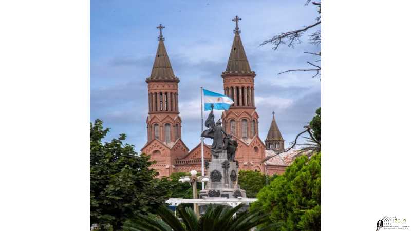 Fin de semana patrio en Esperanza 