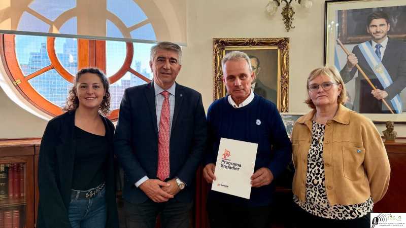 Jimena Senn: “Acompañamos a los gobiernos locales con más herramientas para fortalecer su gestión”