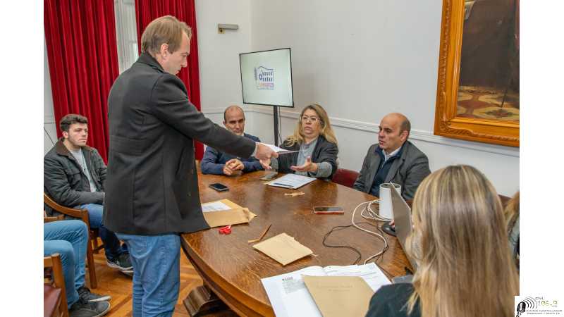 La municipalidad licitó la compra de cámaras de videovigilancia para tres plazas de la ciudad
