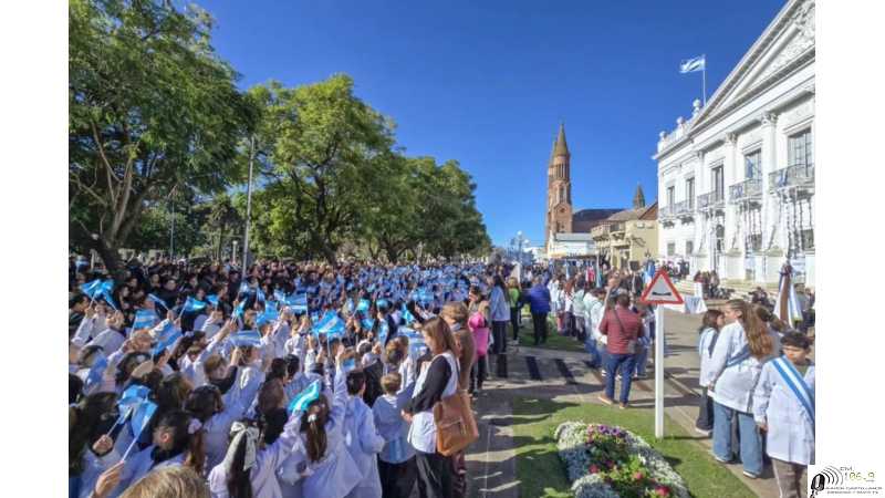Día De La Bandera Honramos los colores que nos unen VER 11 FOTOS
