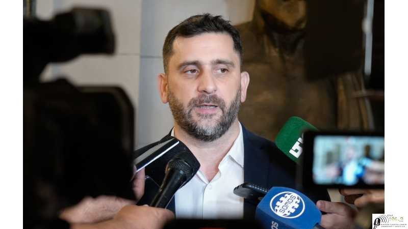 Cuvertino: “Eliminar las secretarías de Industria y de PyMES es un nuevo golpe al motor productivo del país”