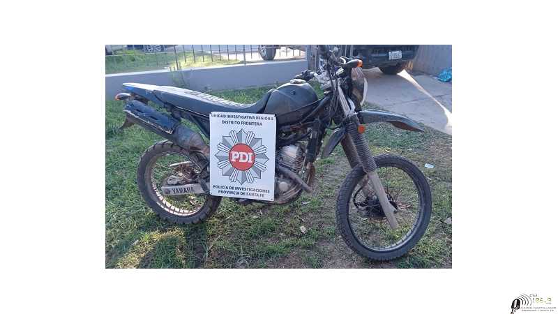Policiales Dto Las Colonias MOTOCICLETA RECUPERADA “San Jerónimo del Sauce”