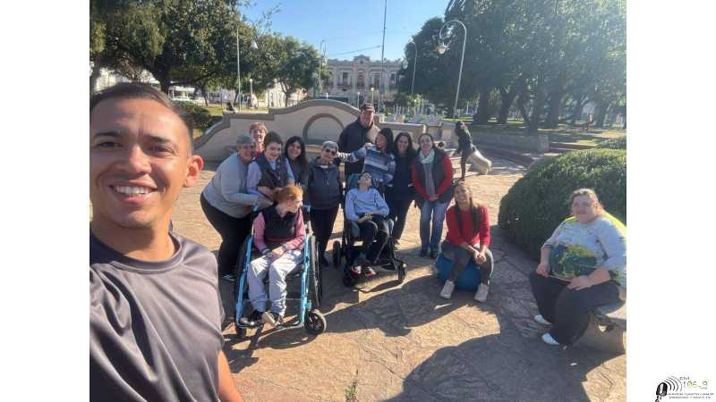 Escuela Sape Aane alumnos del turno tarde compartieron una jornada al aire libre con sus familiares.(VER 6 FOTOS MAS)